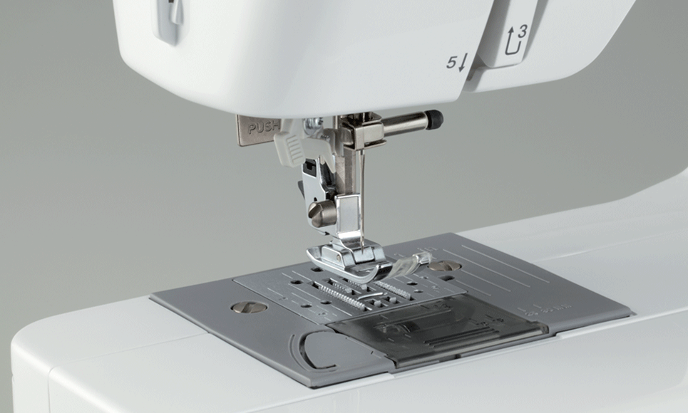 HF37 Strong and Tough sewing machine 3